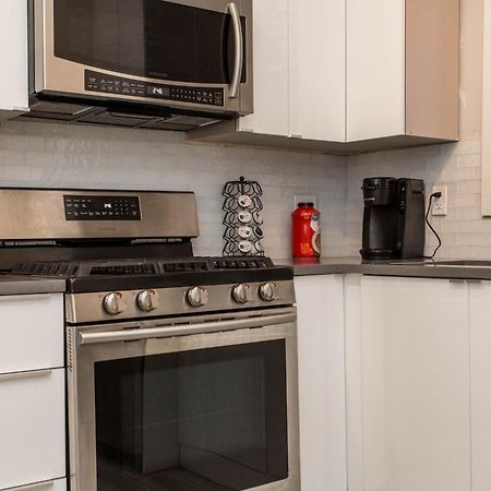 The Double Play! 1 Min Walk To Wrigley - 2Br - Perfect For Cubs Fans Chicago Bagian luar foto