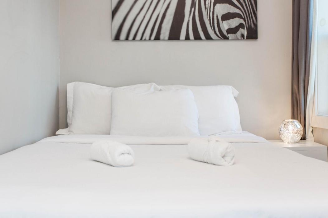 The Double Play! 1 Min Walk To Wrigley - 2Br - Perfect For Cubs Fans Chicago Bagian luar foto