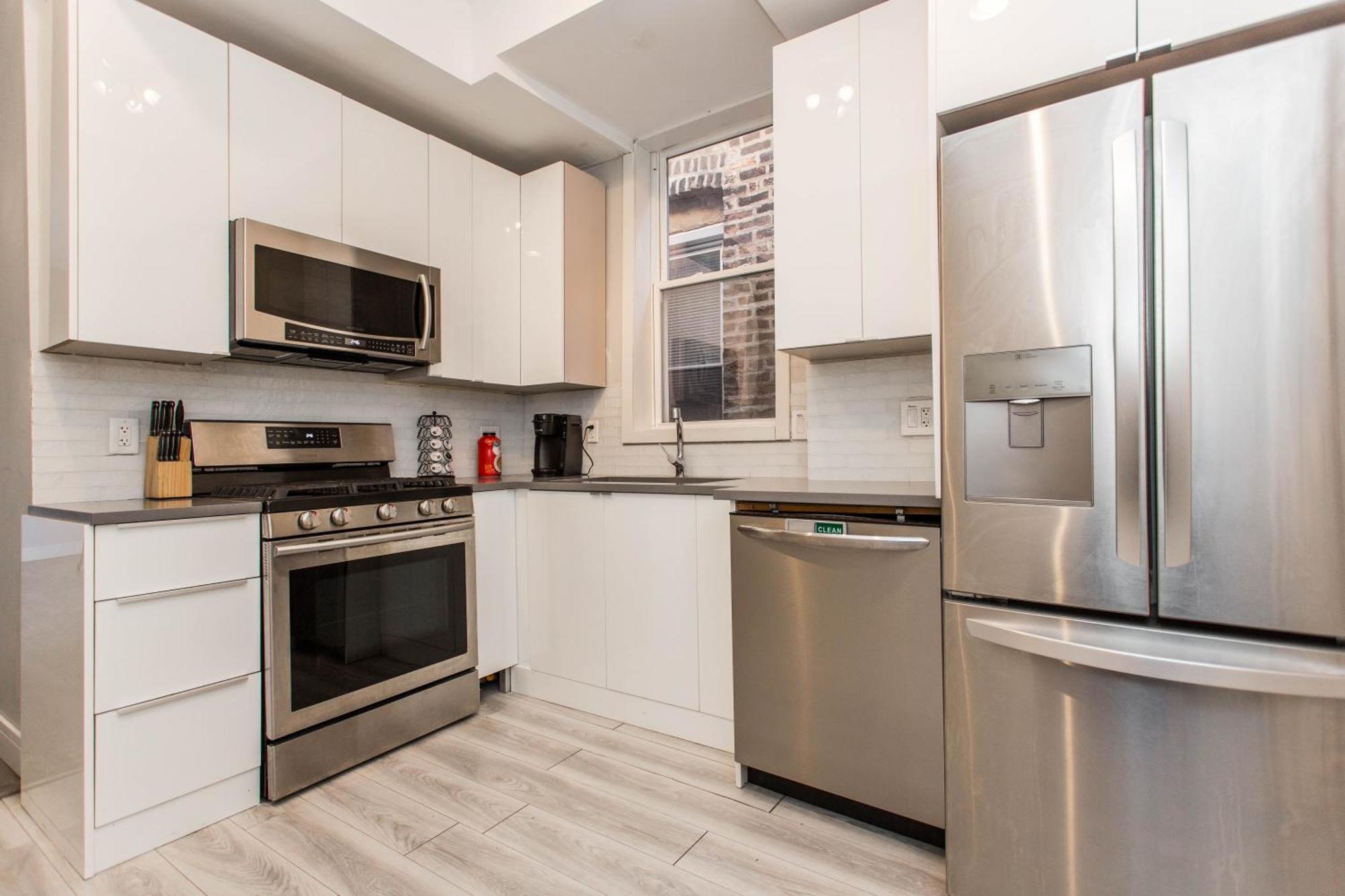 The Double Play! 1 Min Walk To Wrigley - 2Br - Perfect For Cubs Fans Chicago Bagian luar foto